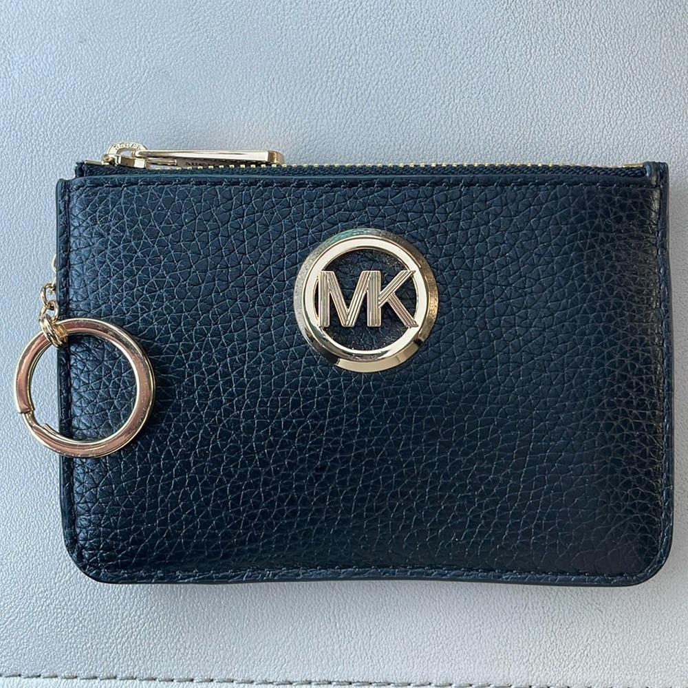 Michael Kors wallet card & ID holder key chain. Black and gold. EC